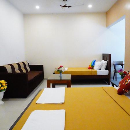 Vinayagam Residency Hotel Arcot Ngoại thất bức ảnh