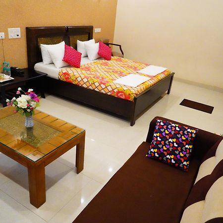 Vinayagam Residency Hotel Arcot Ngoại thất bức ảnh