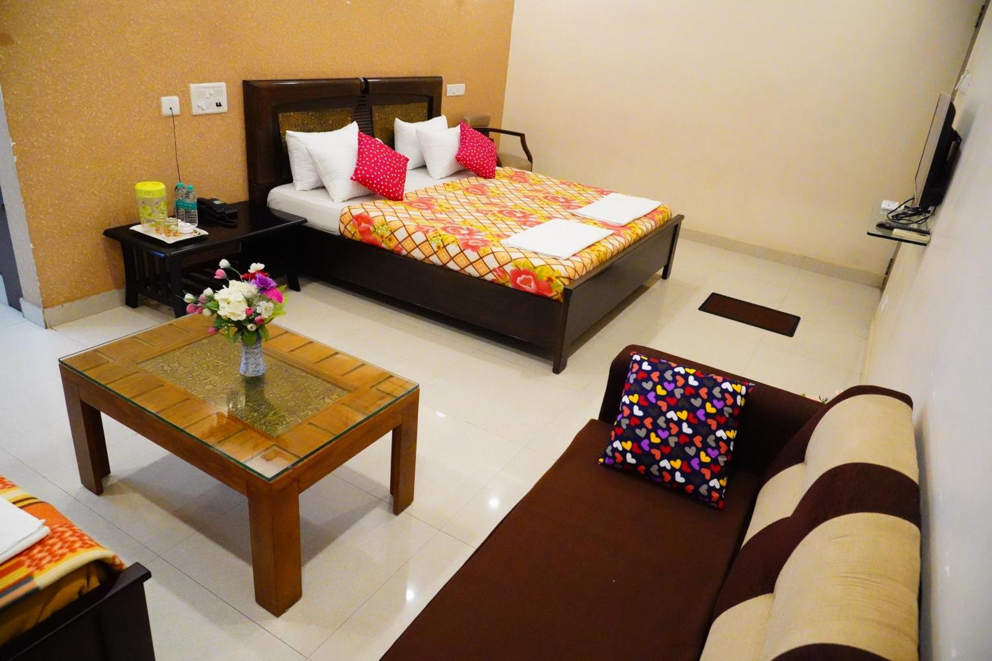 Vinayagam Residency Hotel Arcot Ngoại thất bức ảnh