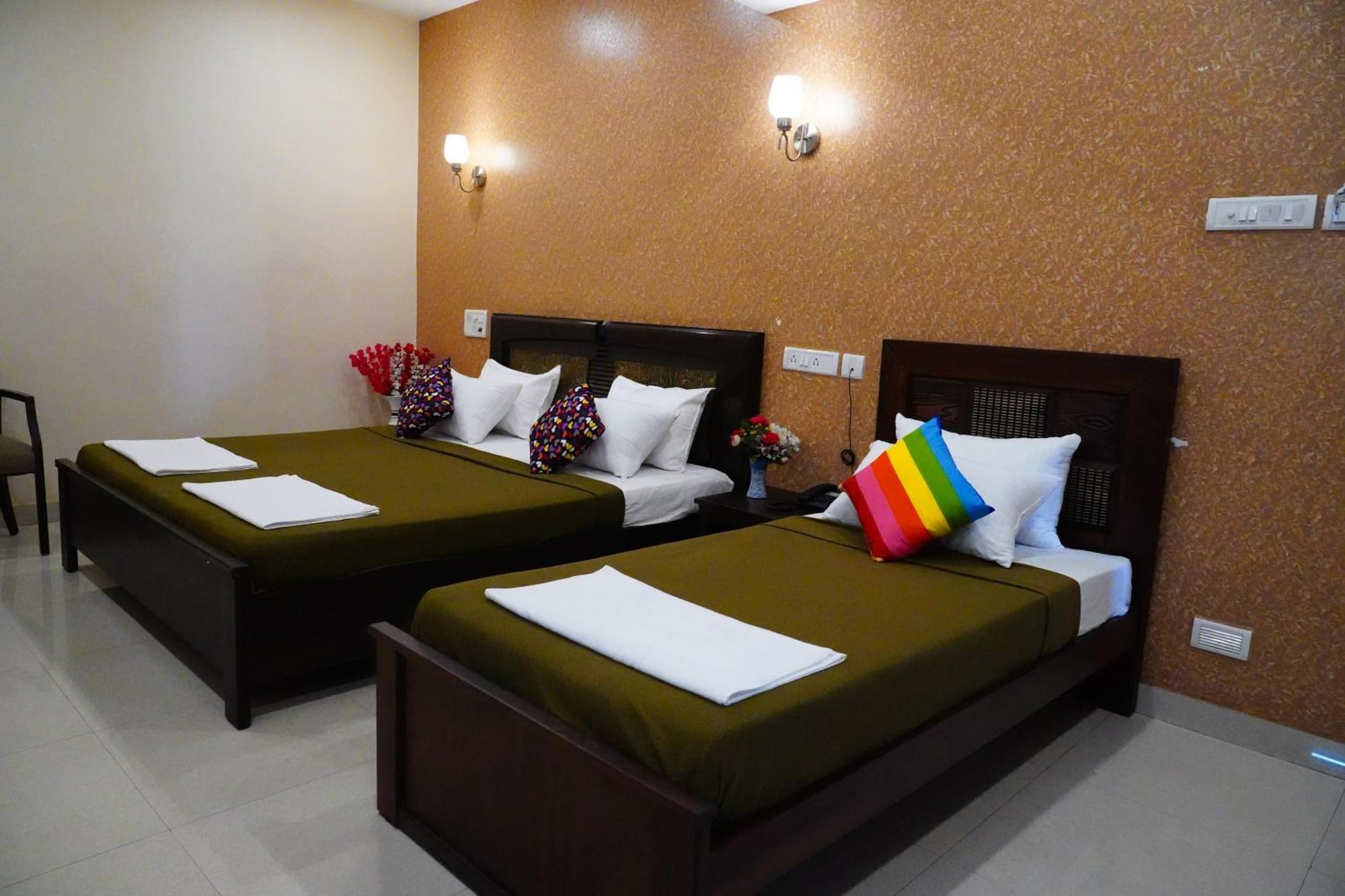 Vinayagam Residency Hotel Arcot Ngoại thất bức ảnh