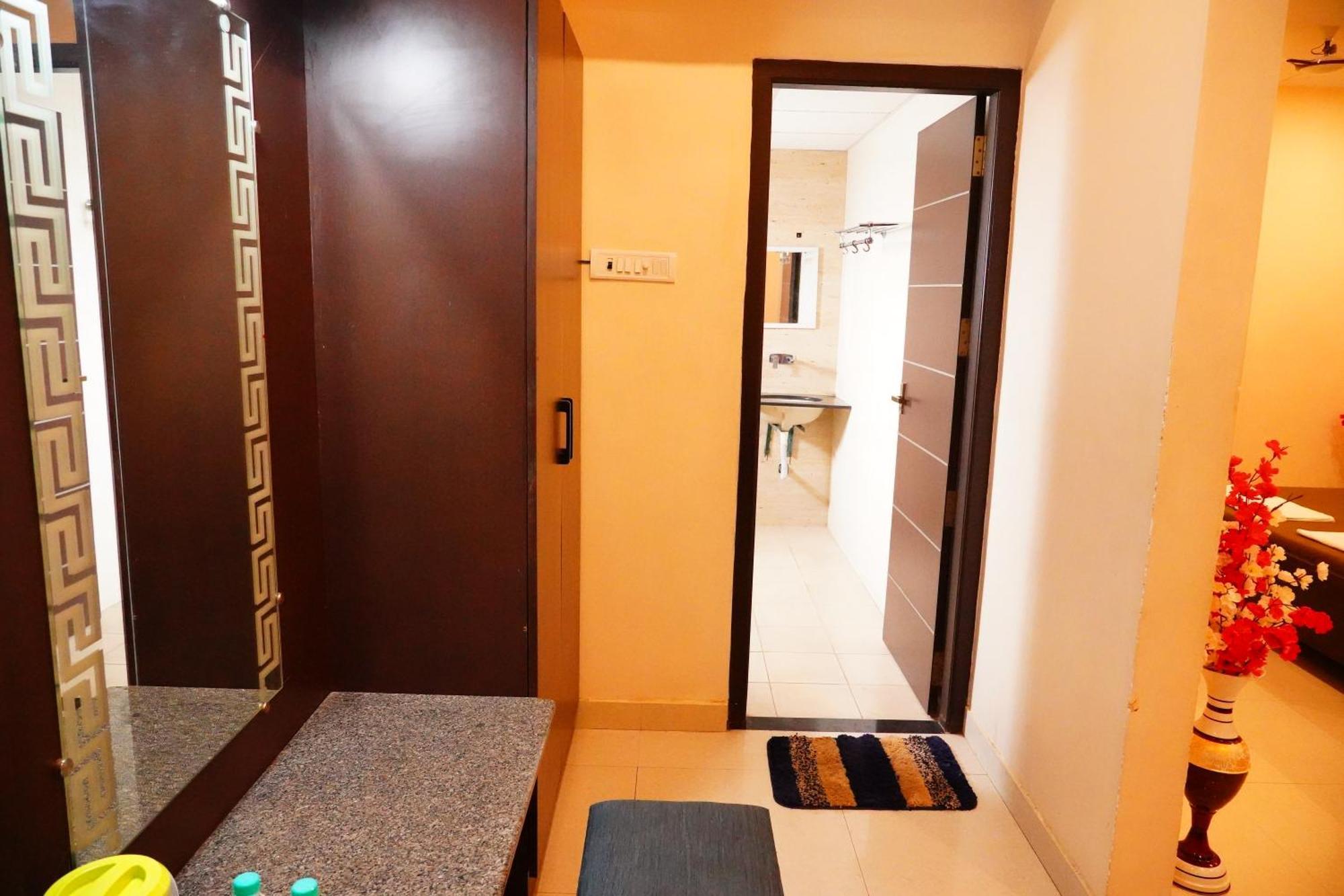Vinayagam Residency Hotel Arcot Ngoại thất bức ảnh