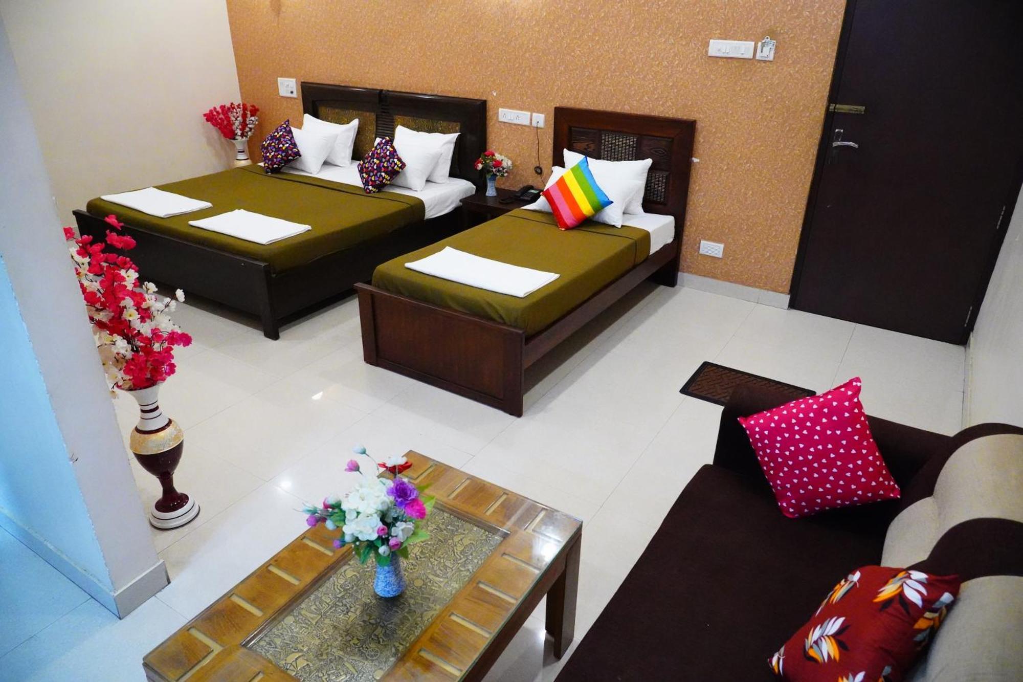 Vinayagam Residency Hotel Arcot Ngoại thất bức ảnh