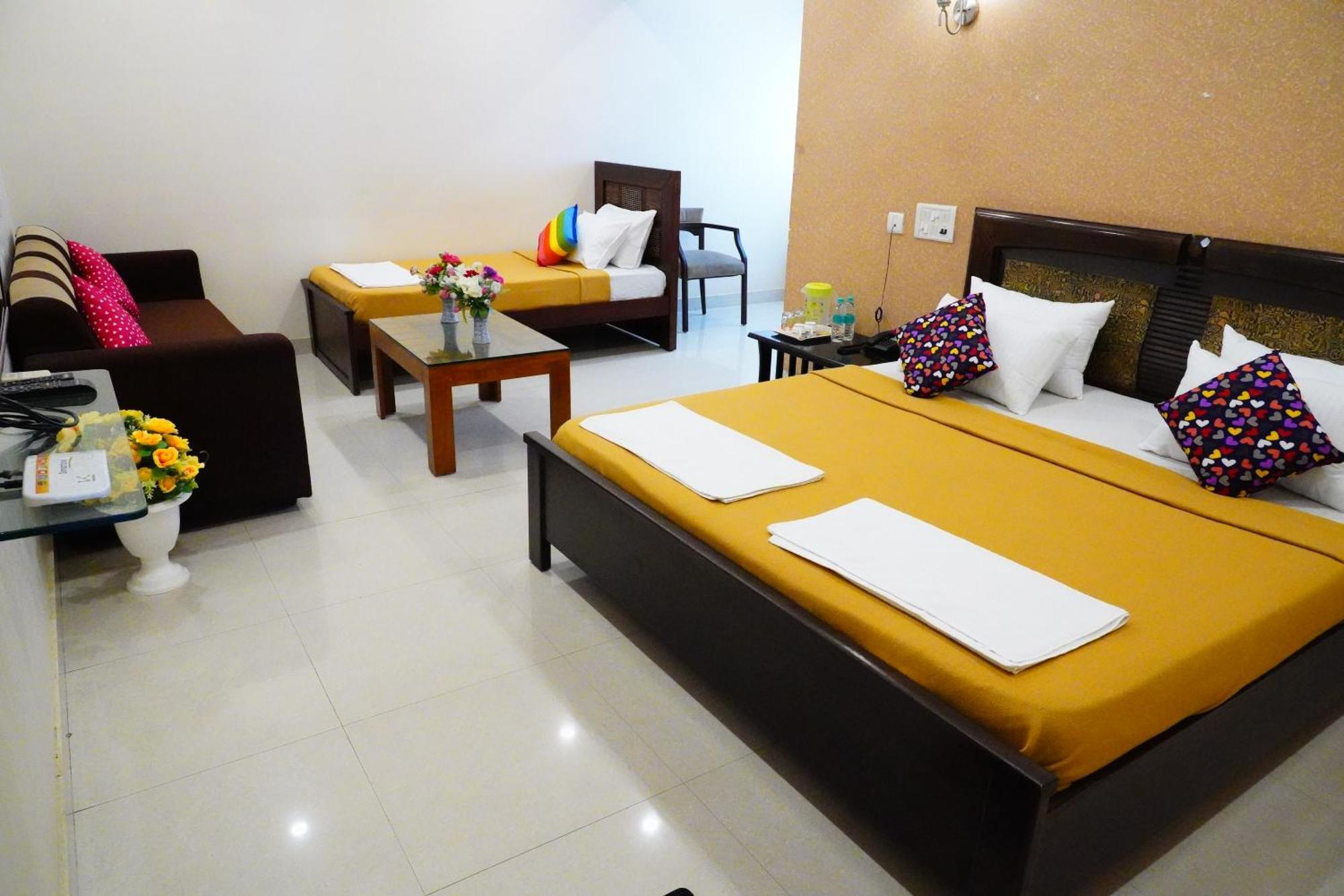 Vinayagam Residency Hotel Arcot Ngoại thất bức ảnh
