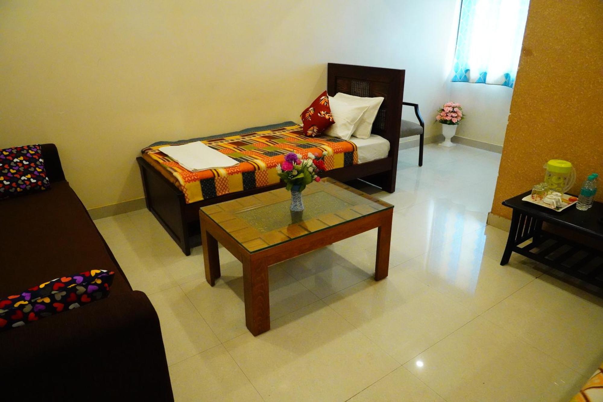 Vinayagam Residency Hotel Arcot Ngoại thất bức ảnh